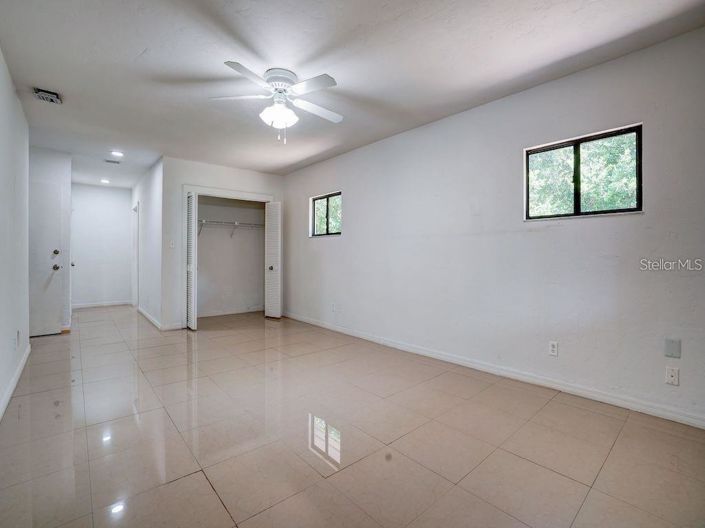 Image No.13-3 Bed Property for sale