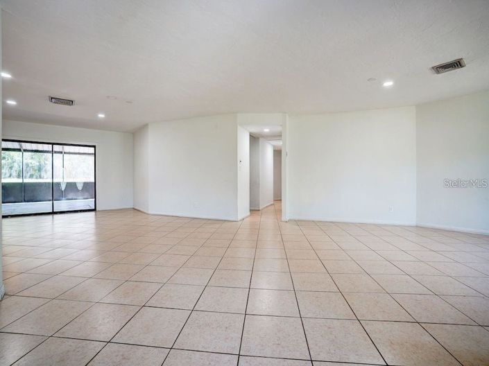 Image No.7-3 Bed Property for sale