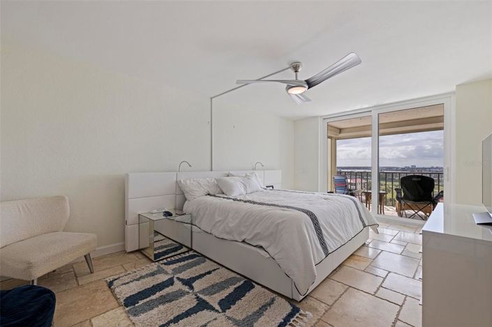 Image No.15-2 Bed Property for sale