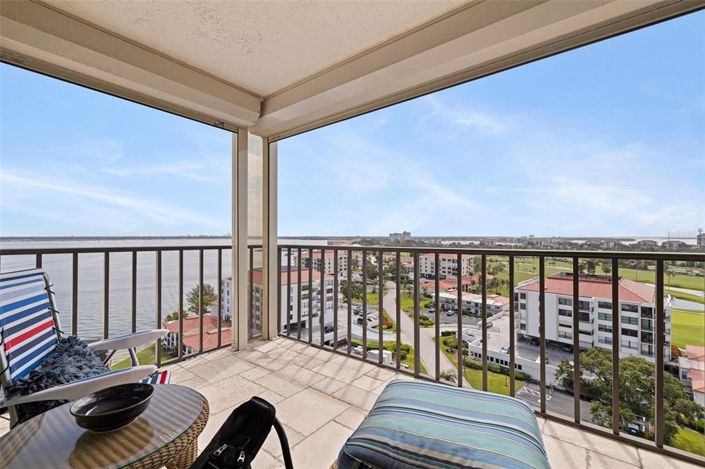 Image No.20-2 Bed Property for sale