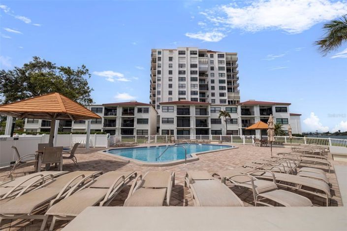 Image No.41-2 Bed Property for sale