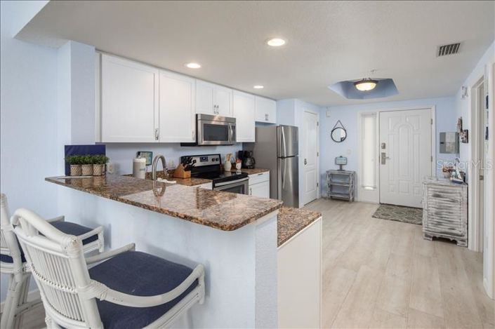 Image No.11-2 Bed Property for sale