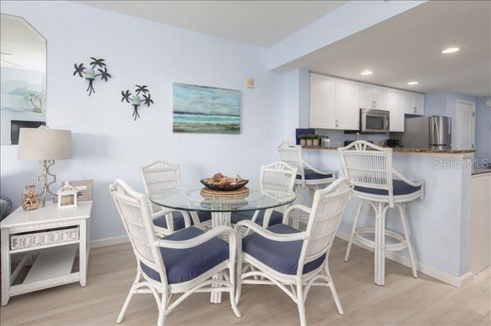 Image No.13-2 Bed Property for sale