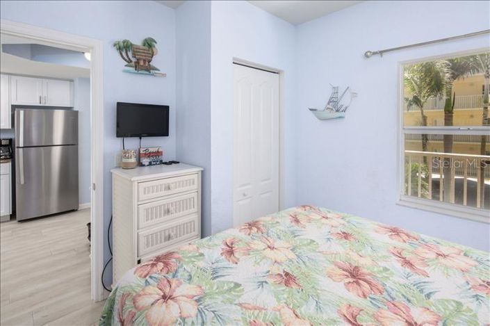 Image No.20-2 Bed Property for sale