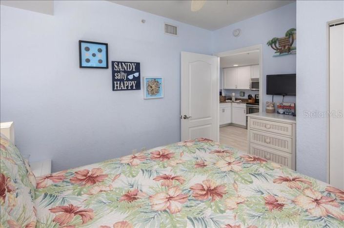 Image No.21-2 Bed Property for sale