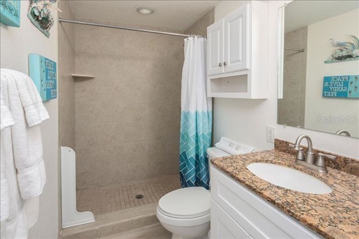 Image No.22-2 Bed Property for sale