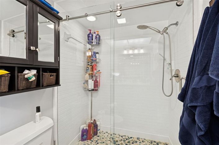 Image No.27-2 Bed Property for sale