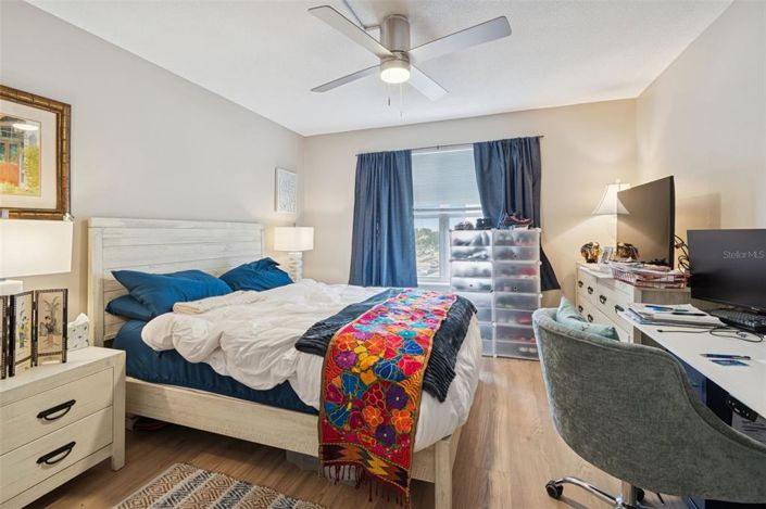 Image No.32-2 Bed Property for sale