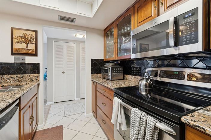 Image No.5-2 Bed Property for sale