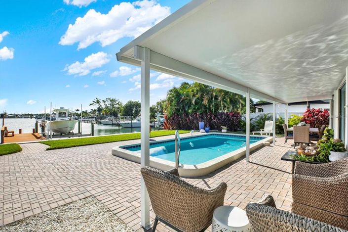 Image No.20-3 Bed Property for sale