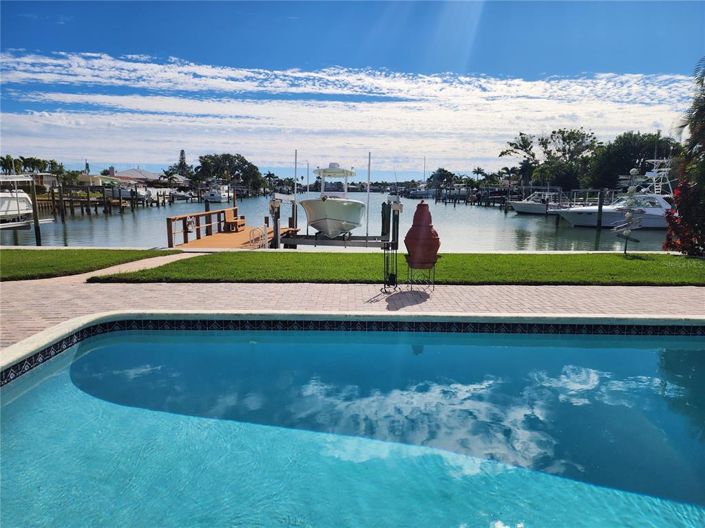 Image No.25-3 Bed Property for sale