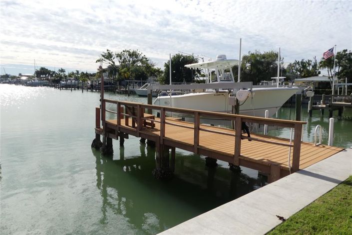 Image No.27-3 Bed Property for sale