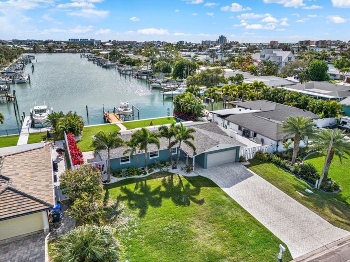 Image No.3-3 Bed Property for sale