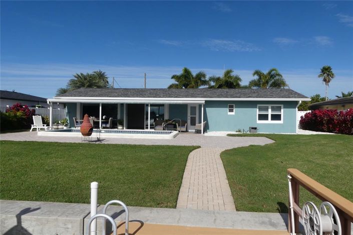 Image No.30-3 Bed Property for sale