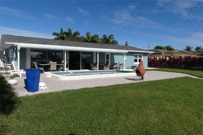 Image No.31-3 Bed Property for sale