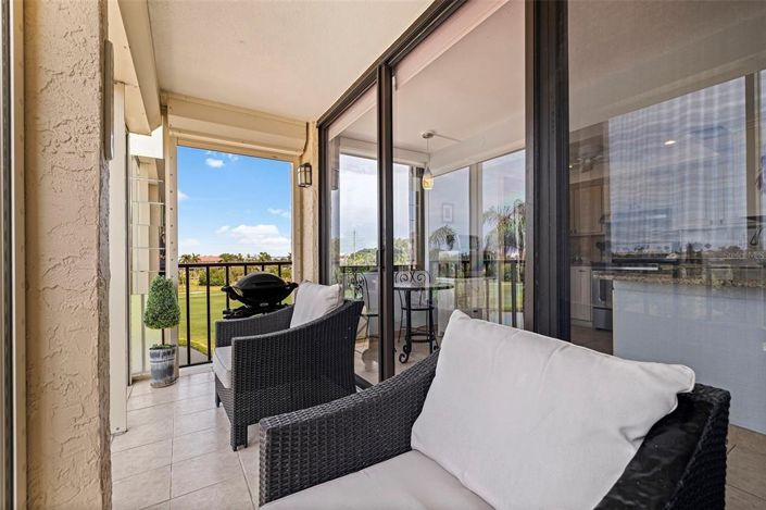 Image No.26-2 Bed Property for sale