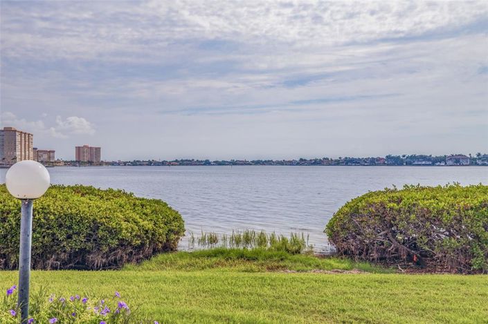 Image No.41-2 Bed Property for sale