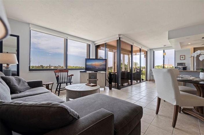 Image No.6-2 Bed Property for sale