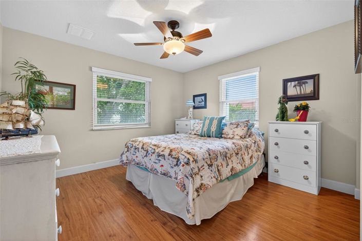 Image No.15-4 Bed Property for sale