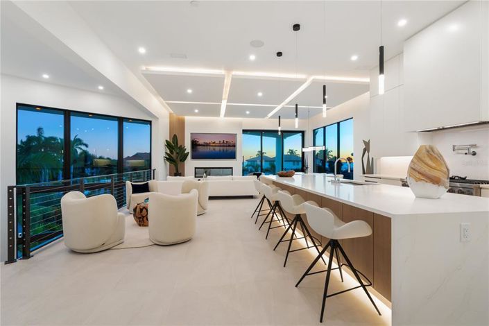 Image No.36-4 Bed Property for sale