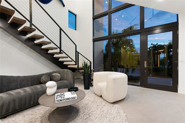 Image No.8-4 Bed Property for sale