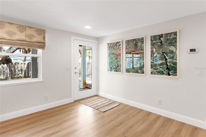 Image No.19-4 Bed Property for sale