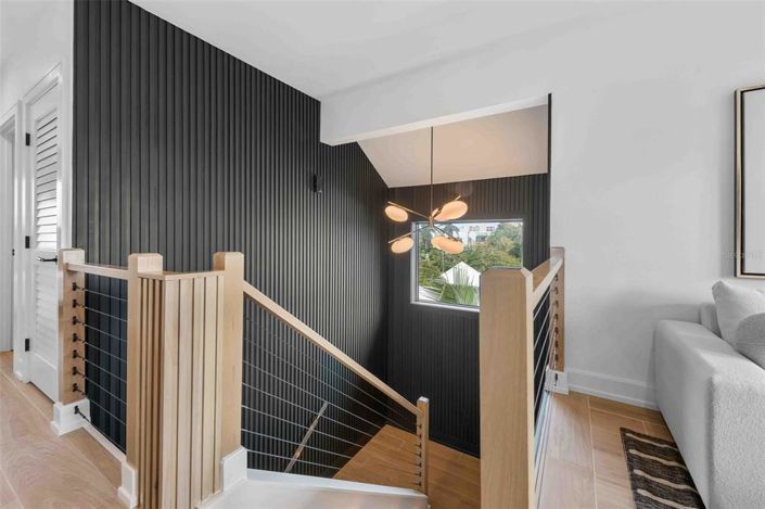 Image No.28-4 Bed Property for sale