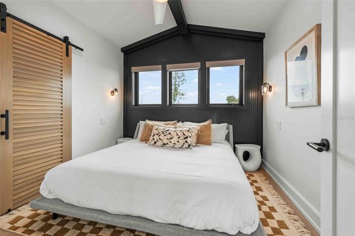 Image No.32-4 Bed Property for sale