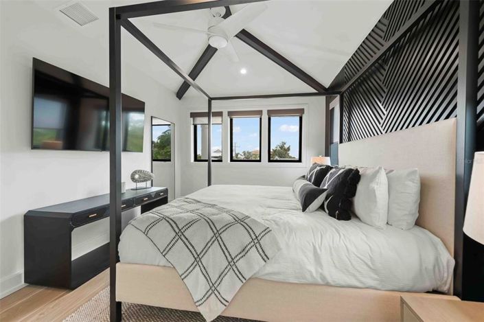 Image No.39-4 Bed Property for sale