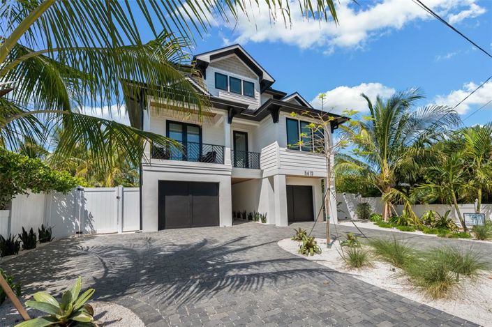 Image No.52-4 Bed Property for sale