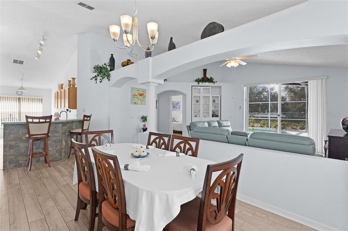 Image No.16-4 Bed Property for sale