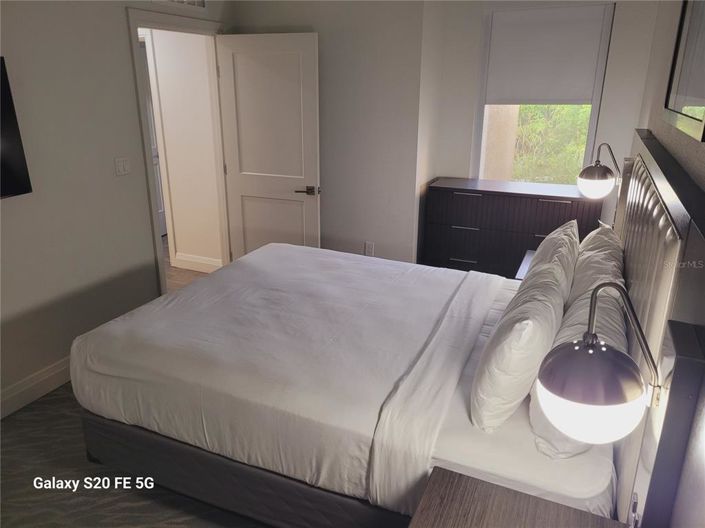 Image No.14-3 Bed Property for sale