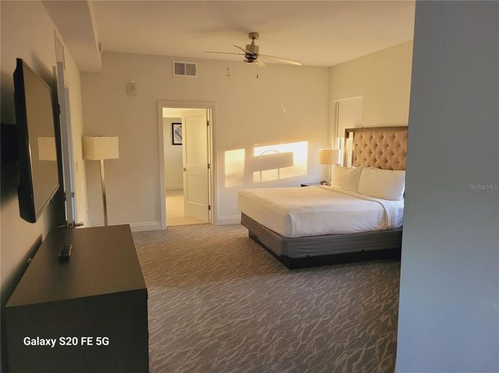 Image No.20-3 Bed Property for sale