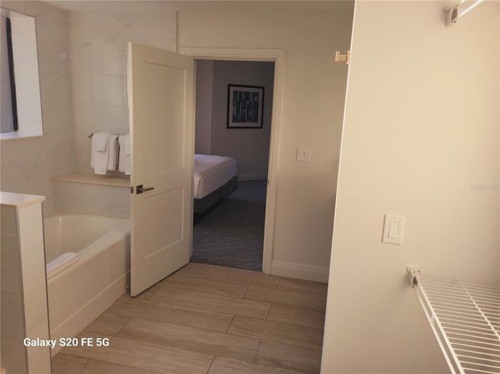 Image No.23-3 Bed Property for sale