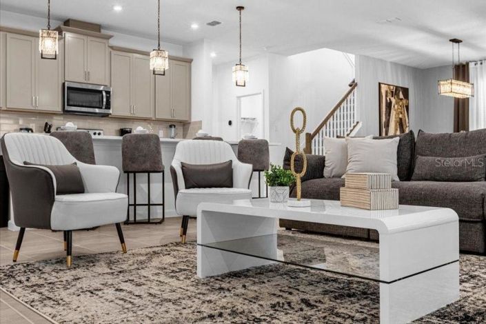 Image No.3-9 Bed Property for sale