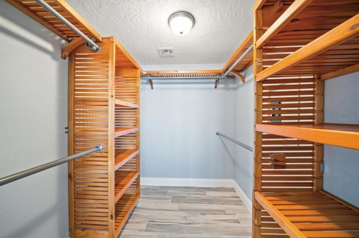 Image No.24-2 Bed Property for sale