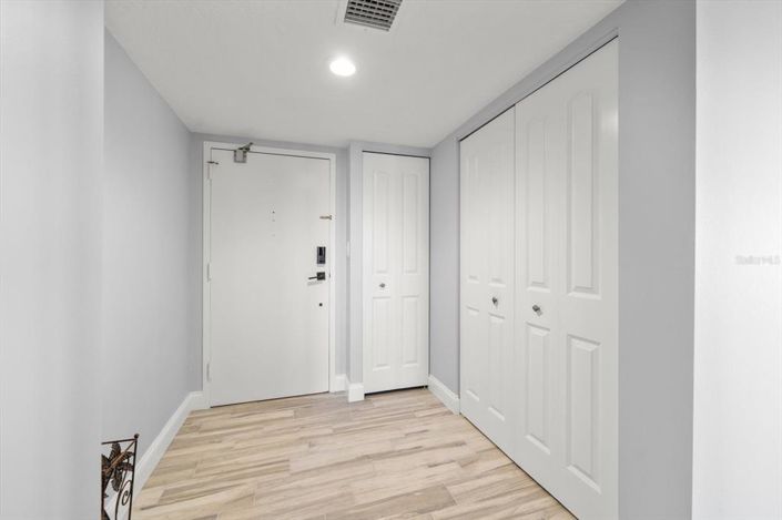 Image No.33-2 Bed Property for sale