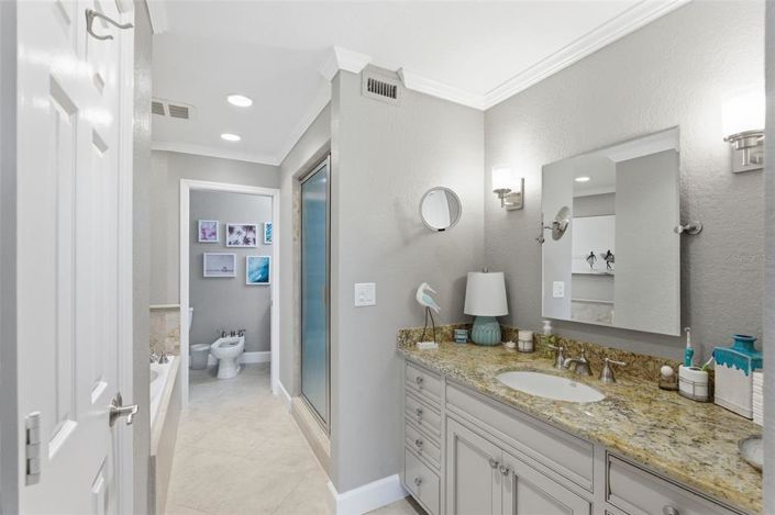 Image No.21-2 Bed Property for sale