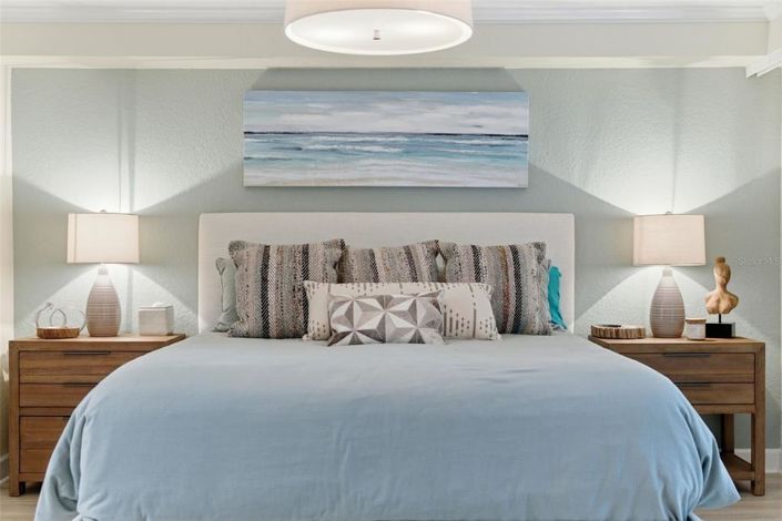 Image No.24-2 Bed Property for sale