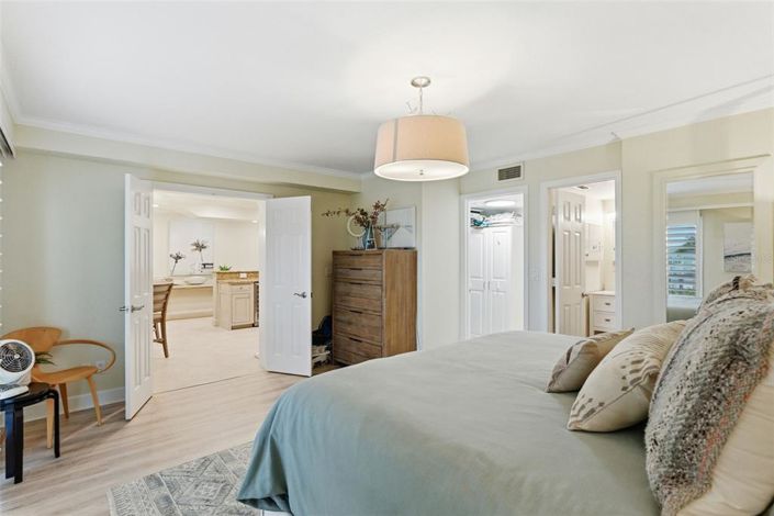 Image No.25-2 Bed Property for sale