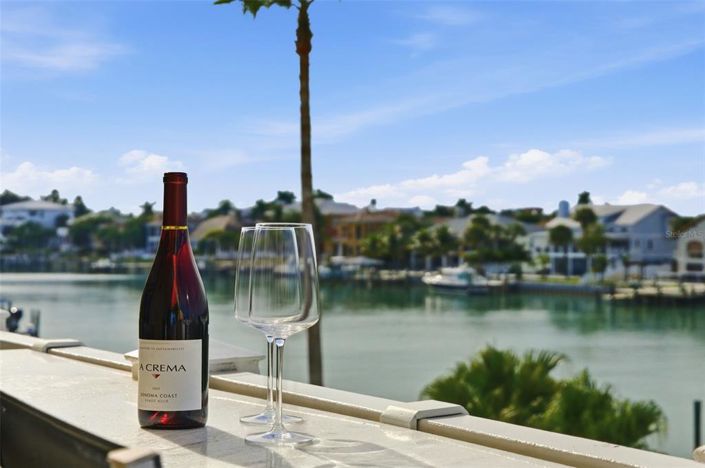 Image No.28-2 Bed Property for sale