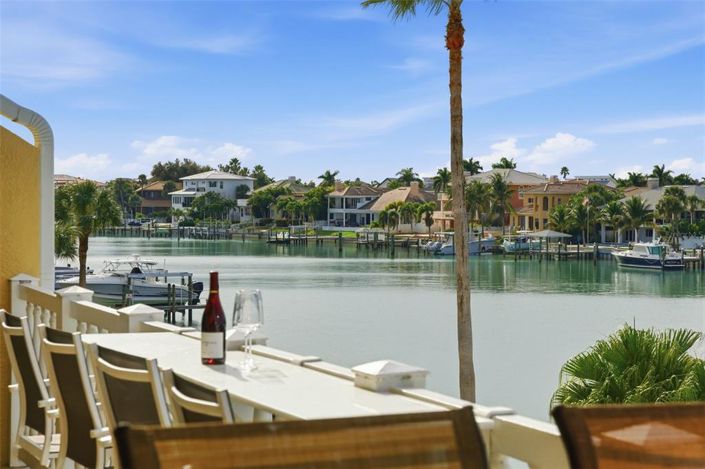 Image No.31-2 Bed Property for sale