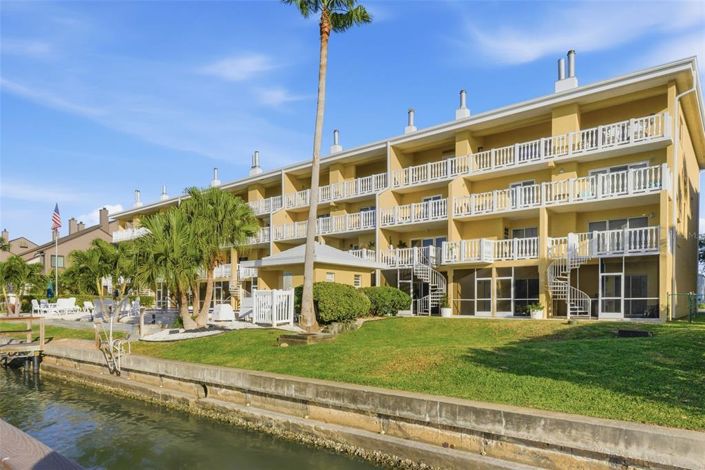 Image No.41-2 Bed Property for sale