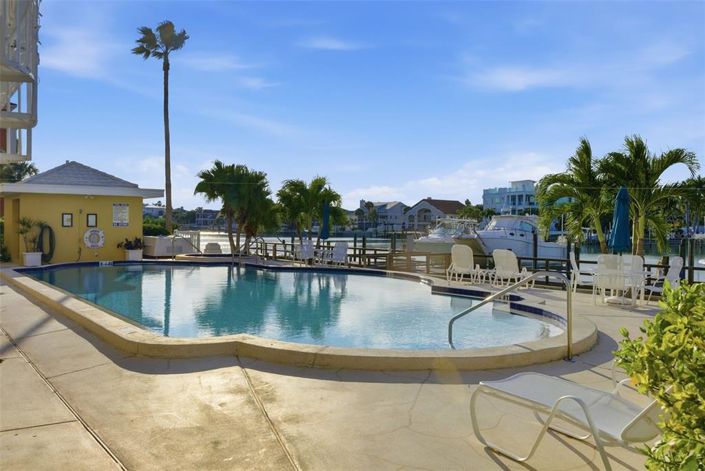 Image No.45-2 Bed Property for sale