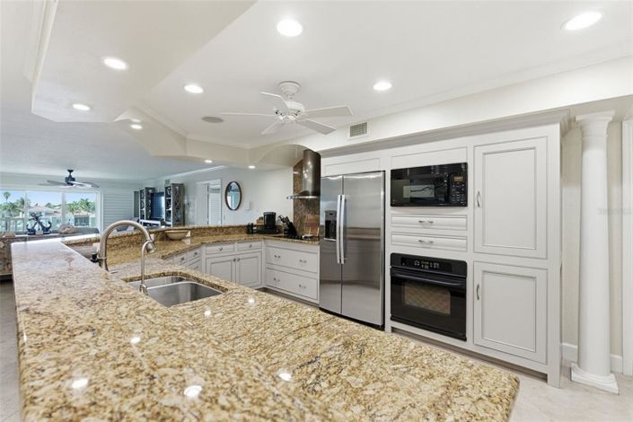 Image No.7-2 Bed Property for sale