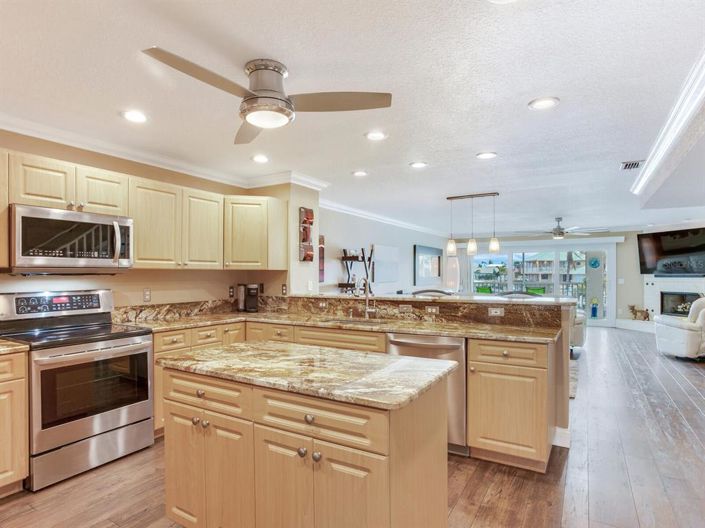 Image No.18-3 Bed Townhouse for sale