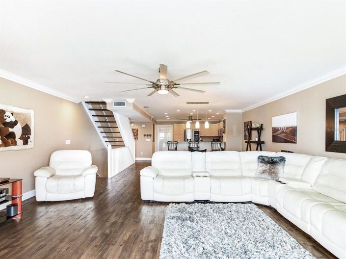 Image No.30-3 Bed Townhouse for sale