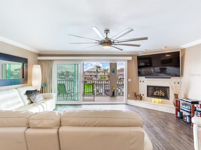 Image No.34-3 Bed Townhouse for sale