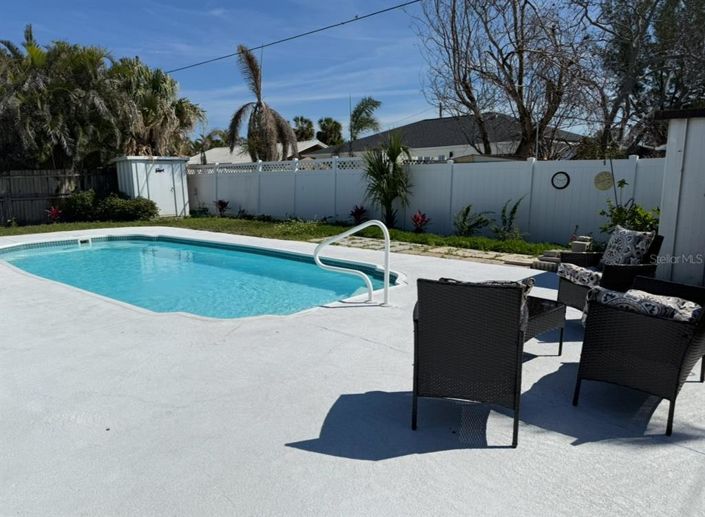 Image No.10-3 Bed Property for sale