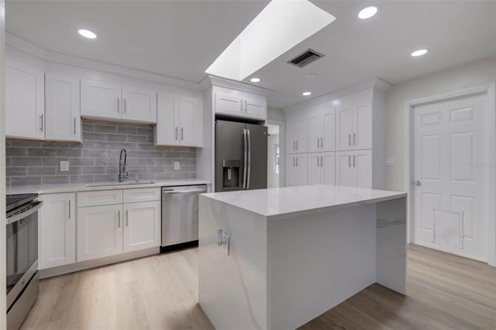 Image No.2-3 Bed Property for sale